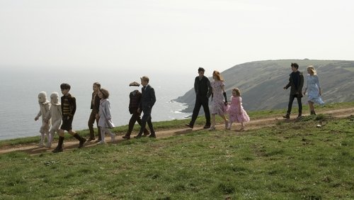 Miss Peregrine's Home for Peculiar Children - Mái Ấm Lạ Kỳ Của Cô Peregrine - Hình 1