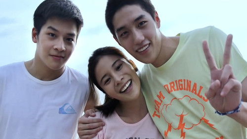 The Swimmers - Bí Ẩn Tại Hồ Bơi - Hình 3