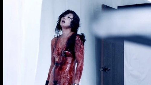 Gun Woman - Sát Thủ Gợi Cảm - Hình 2